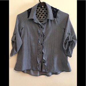 Ladies black and white blouse